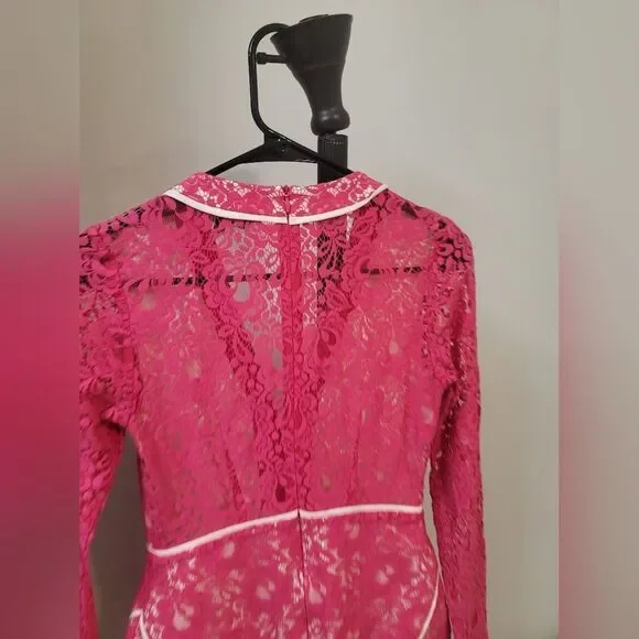 Elliatt Pink Lace Deep V-Neck Mini Dress, Small - Picture 6 of 8
